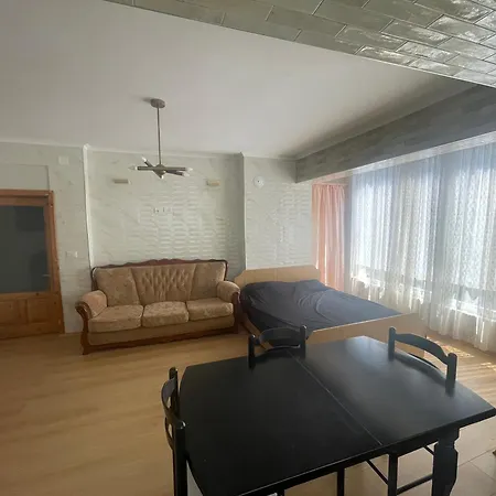 Apartamet Pushimi Pogradec * Polisi i Vogel
